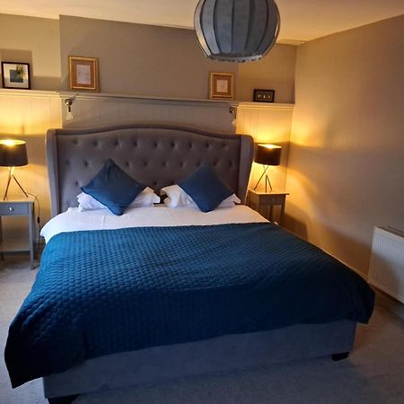 3 Bedroom Luxury Apartment Main Street 卡舍尔 外观 照片