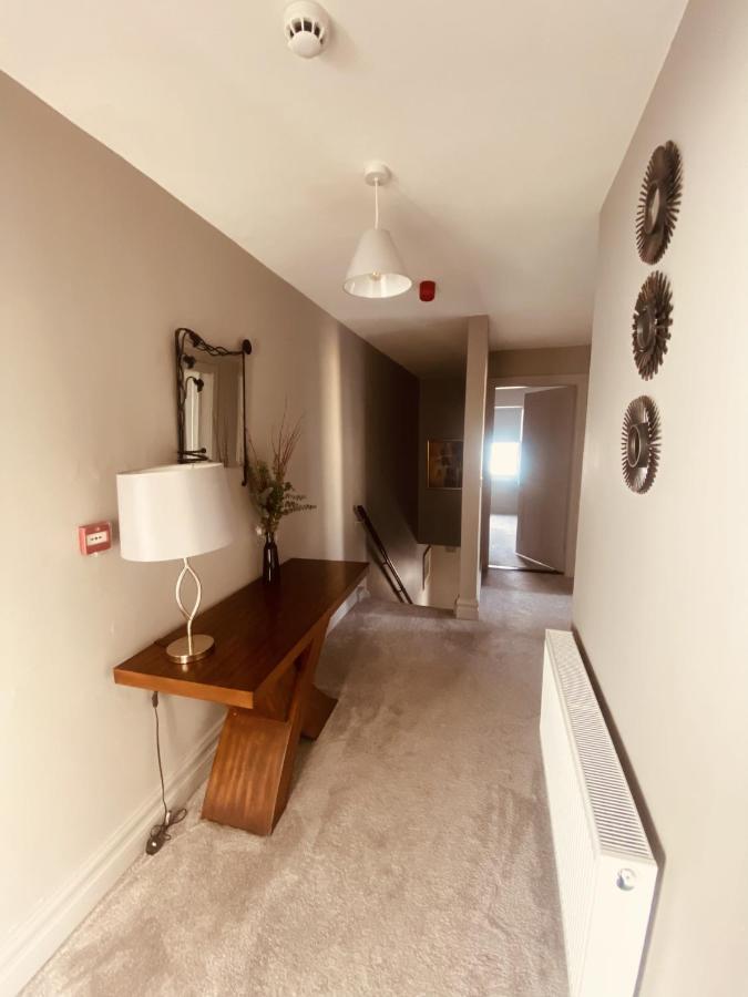 3 Bedroom Luxury Apartment Main Street 卡舍尔 外观 照片