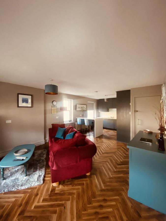 3 Bedroom Luxury Apartment Main Street 卡舍尔 外观 照片