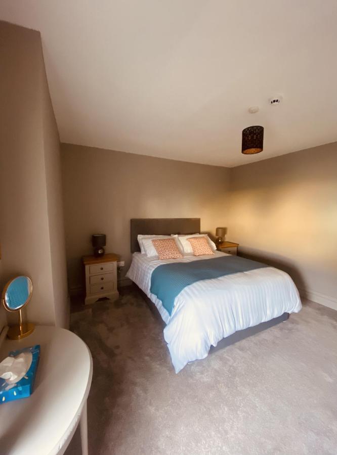 3 Bedroom Luxury Apartment Main Street 卡舍尔 外观 照片